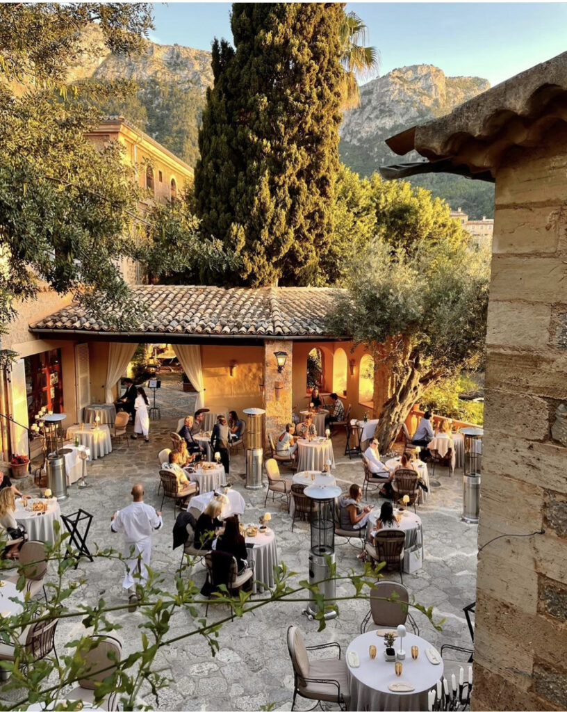 El Olivo - is definitely at the top of my list for Europe's most beautiful restaurants: Left: the view of the restaurant from above. Right: Table right by the edge of the terrace - those offer the best views.