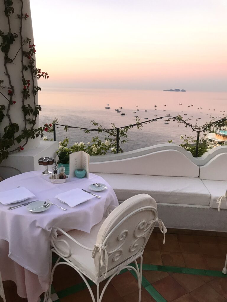 La Sponda at Le Siremuse is without a doubt one of the most romantic and beautiful restaurants in Europe.