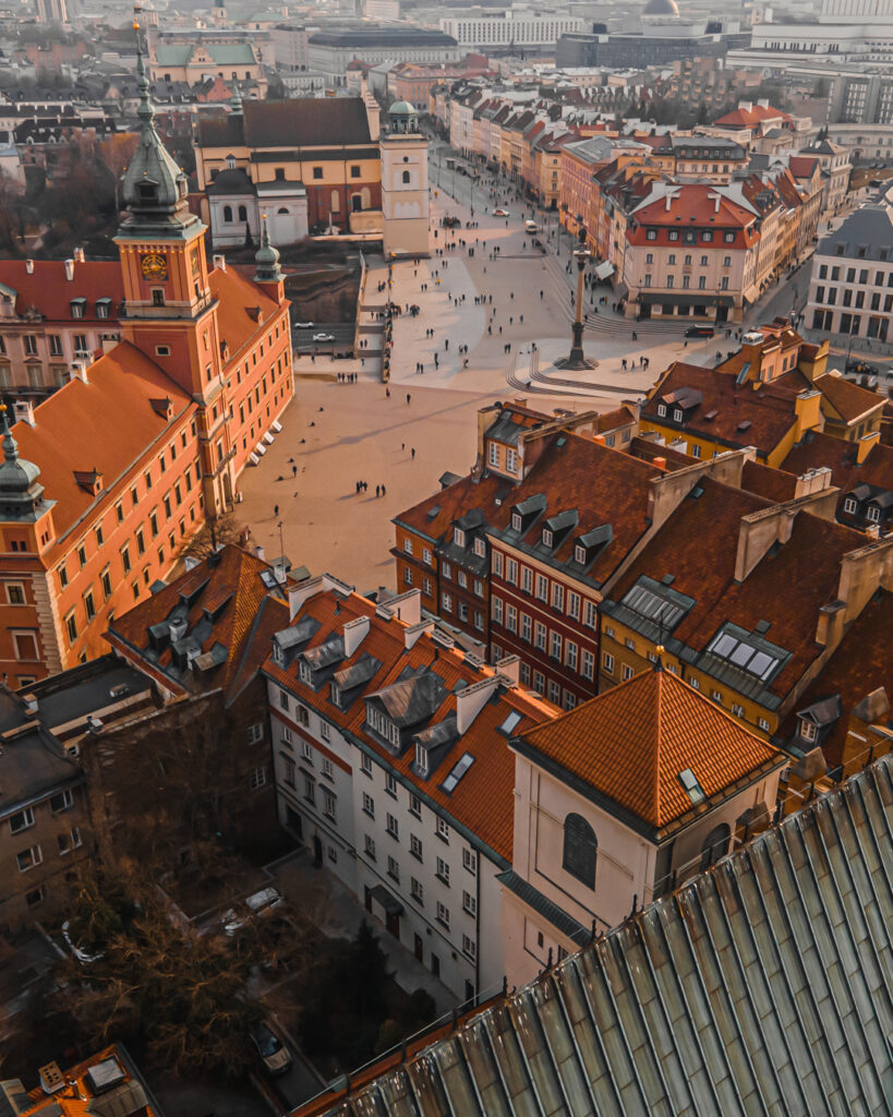 Warsaw Must-See is the Old Town. Photo credit: Konrad Kotowski // Instagram @podniebny_kot