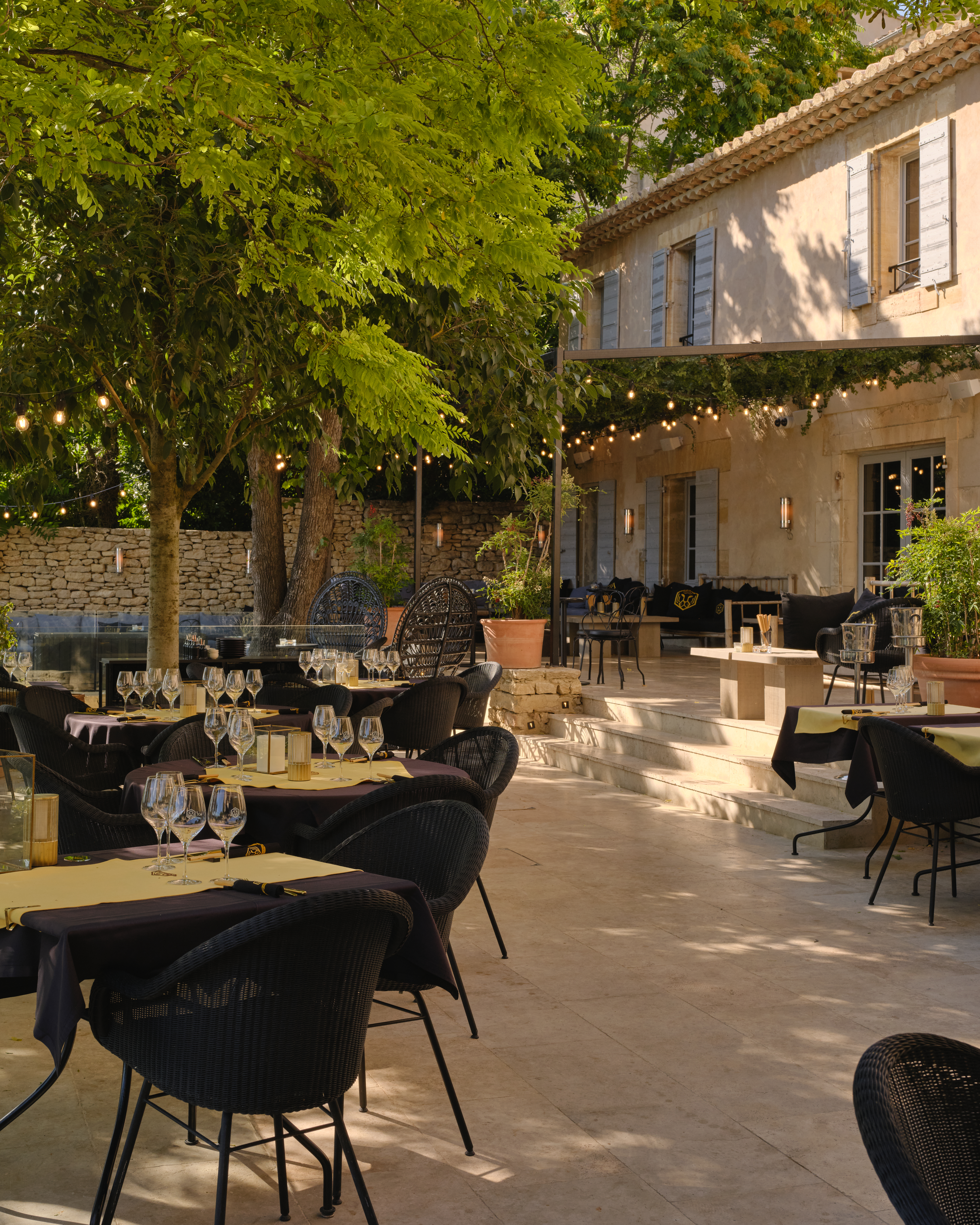 The outdoor seating at Bastide's TIGrr, Gordes. Photo credit Renee Kemps