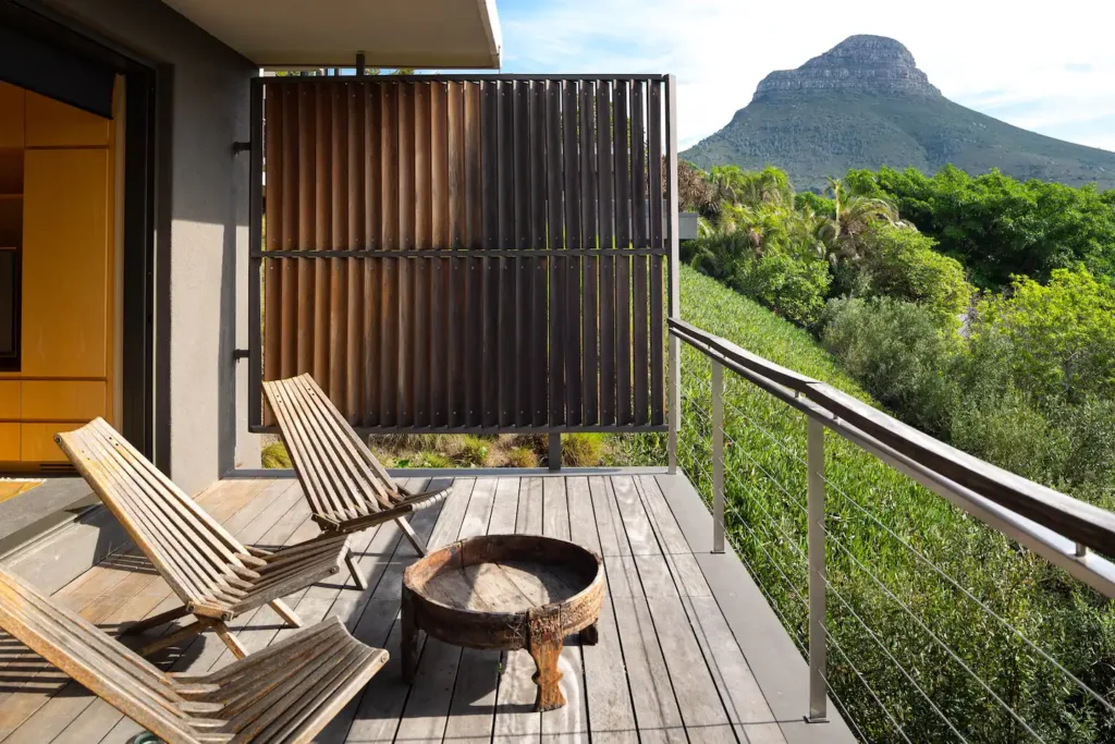Nature Lover's Nest between Camps Bay and Gardens // Photo Credit Airbnb