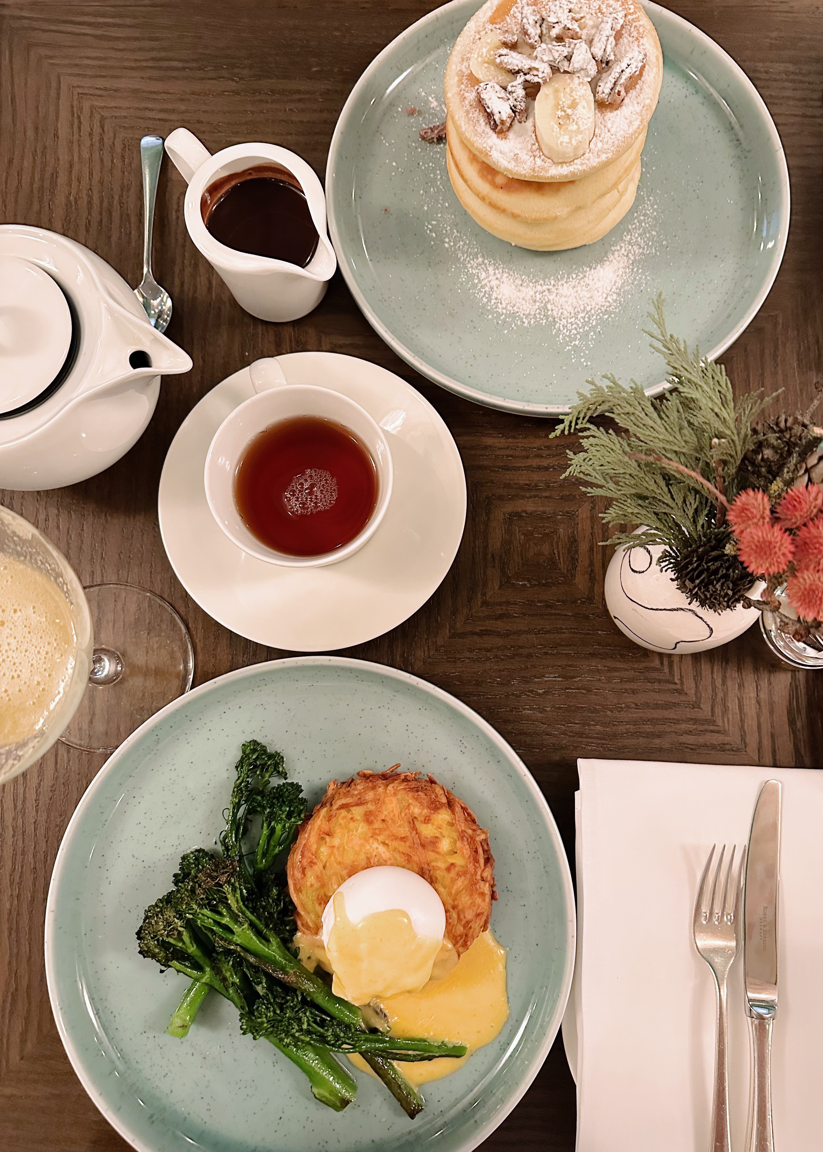 Rösti with wild Broccoli and poached egg at Baur // Photo Credit 