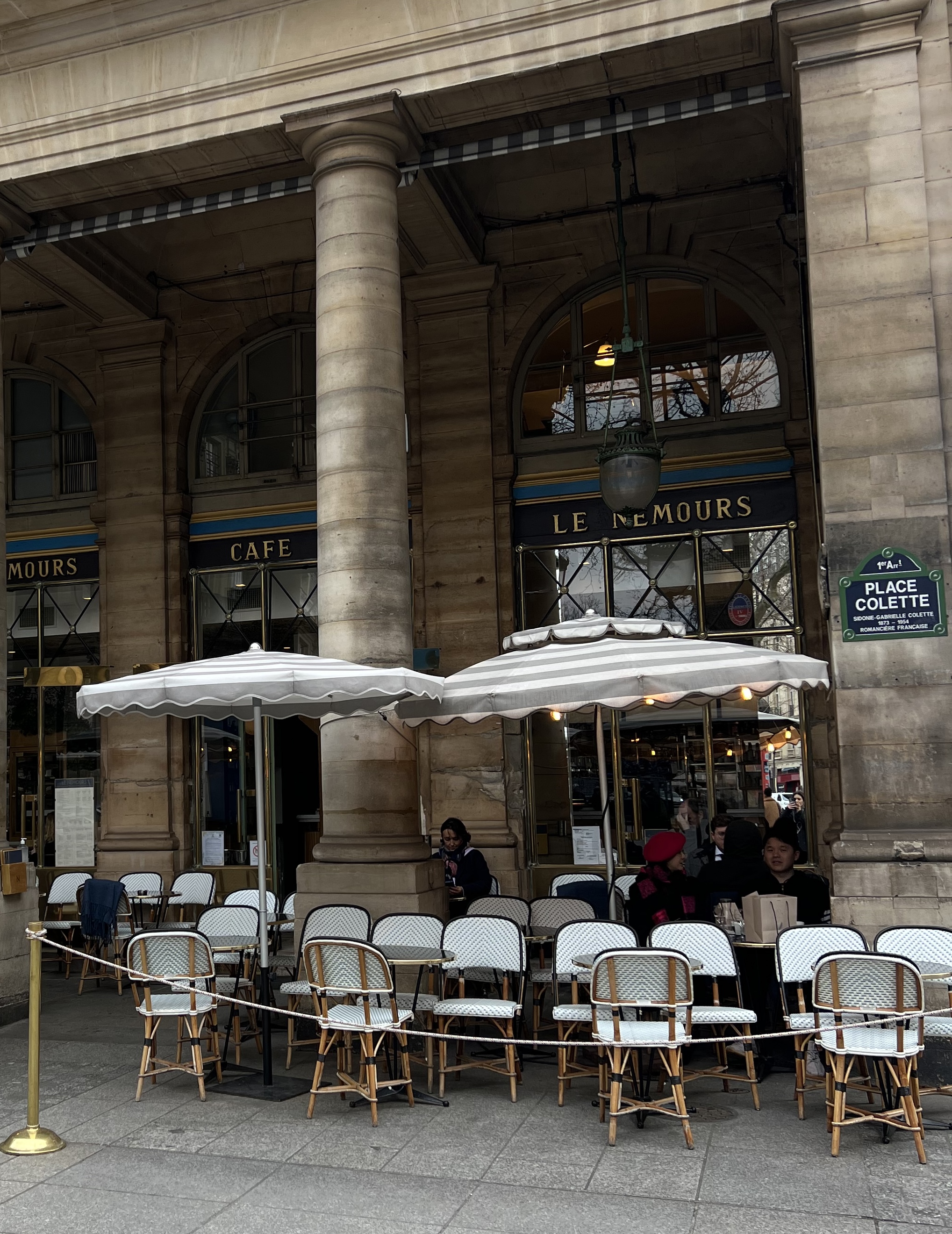 PARIS - 10 PRETTIEST CAFES PARIS - 10 PRETTIEST CAFES