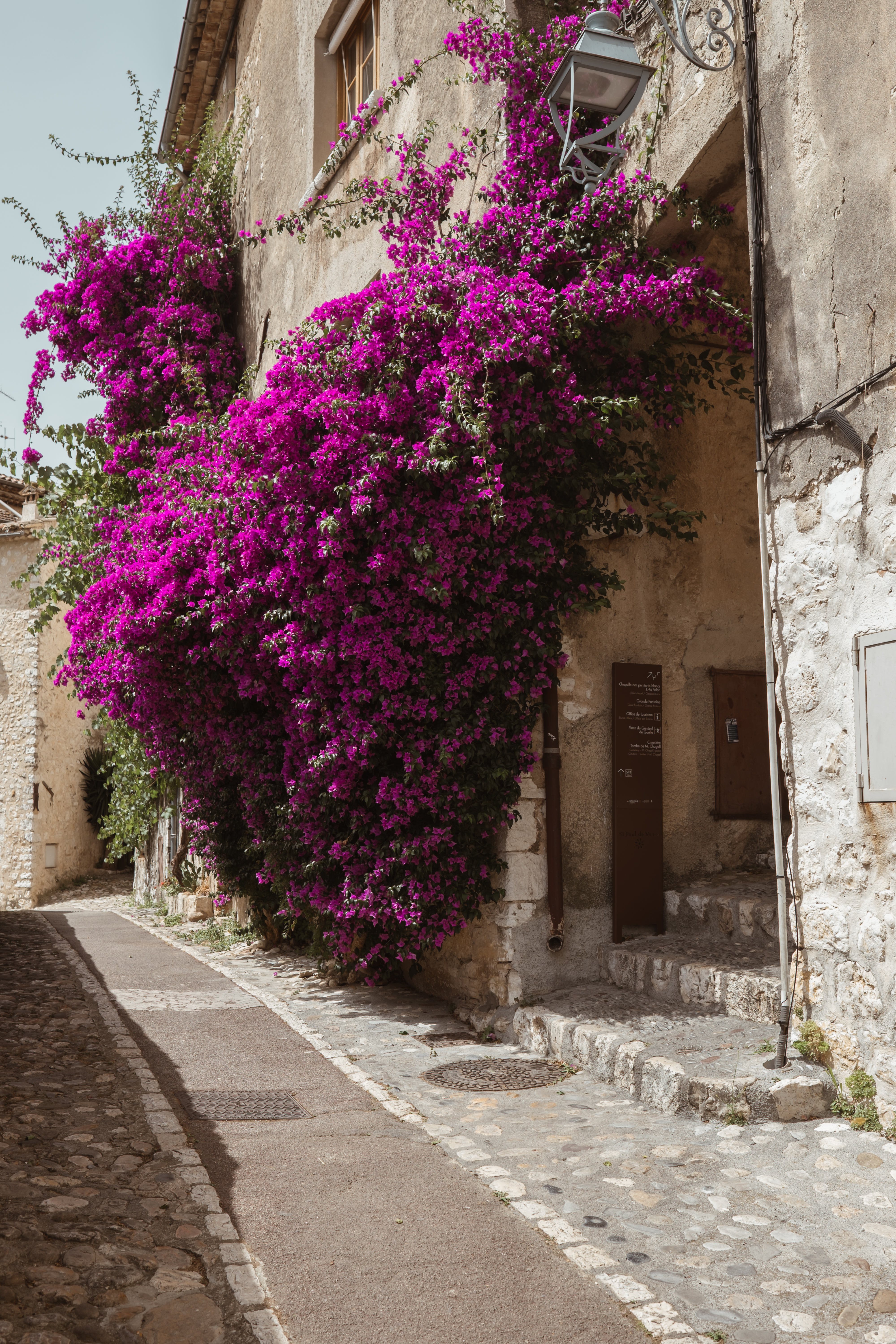 The little windy streets in Saint-Paul-de-Vence /Photo Credit Sonia Mota