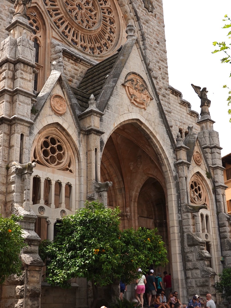 The hallmark of Soller - Sant Bartomeu Church