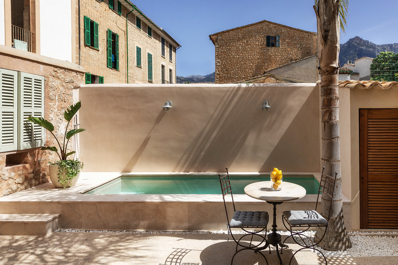 Ecocirer is an eco &  vegan in the heart of Soller, Mallorca // Photo Credit Ecocirer