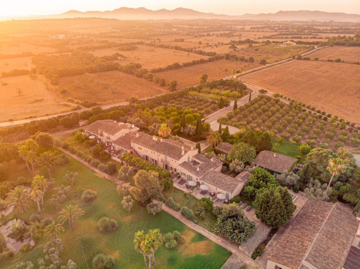 The stunning Sa Franquesa - a magical (and budget) countryside hotel in Mallorca // Photo Credit Sa Franquesa