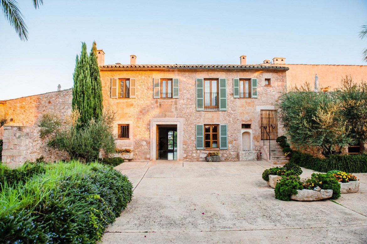 The stunning Sa Franquesa - a magical (and budget) countryside hotel in Mallorca // Photo Credit Sa Franquesa