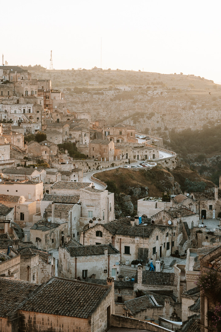 Make sure to reach some of the viewpoints of Matera at sunrise to see the city in its beauty (and without the crowds). Photo credit @roamandthrive
