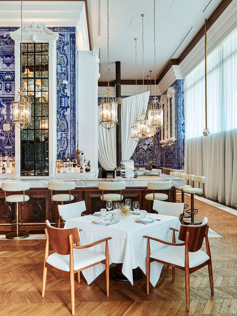 Interiors of one of Dubai's most impressive restaurants - La Nina. Photo Credit La Nina