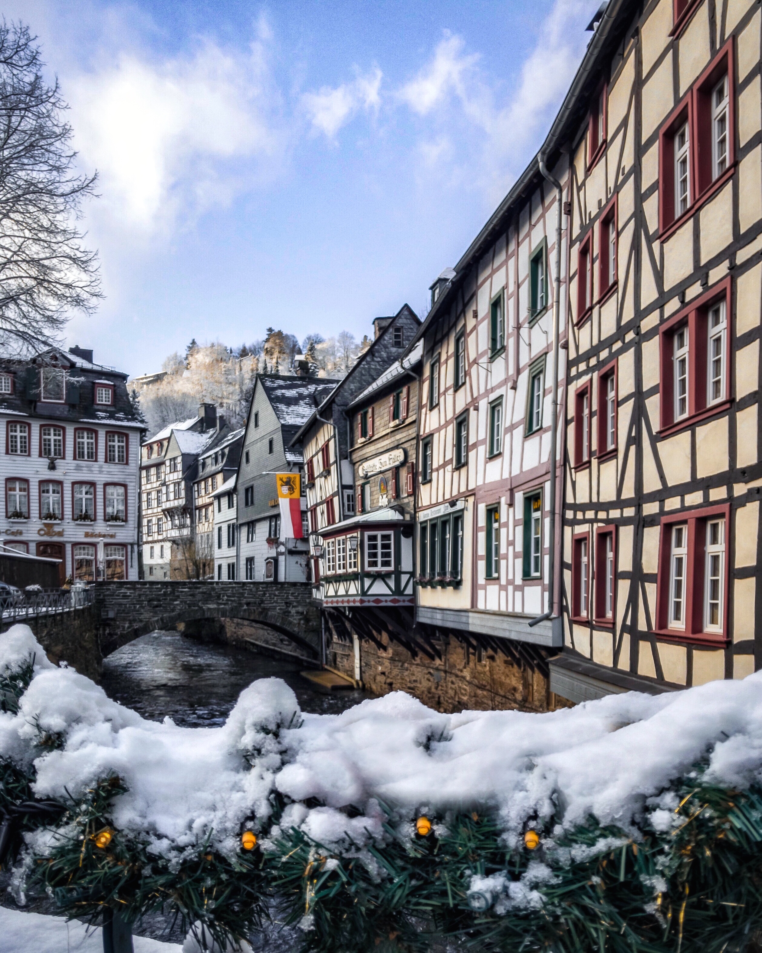 Beautiful and snowy Monschau by @eskimo