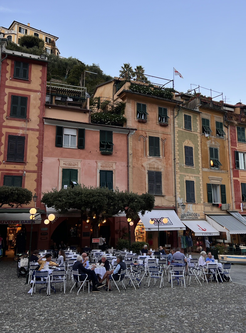 La Piazzetta in Portofino //Photo Credit Giacomo Sonzini