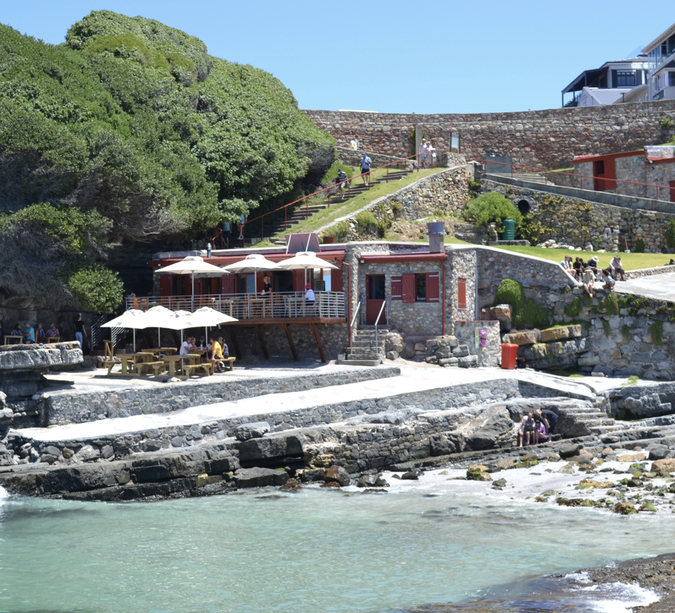 You must try this restaurant while in Hermanus - PErlemoen. Photo by Perlemoen